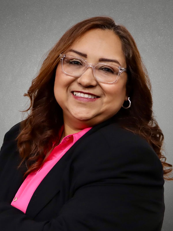 Paola-Velasco-headshot Paola Velasco - Pasadena City Council - District G - Moms for America Endorsements