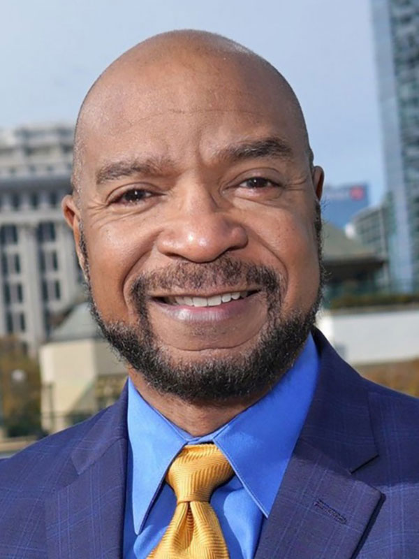 TJ Roberts-headshot